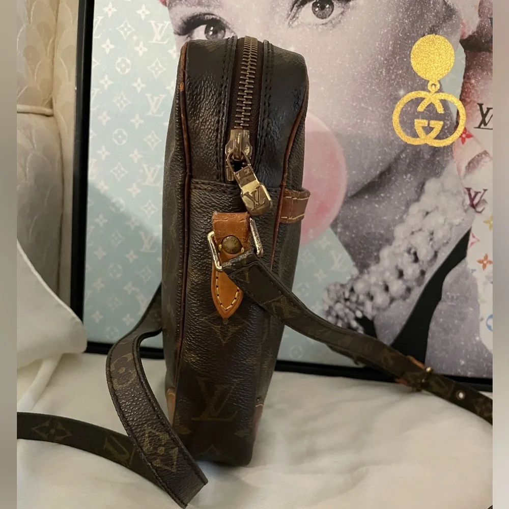 SOLD: Louis Vuitton Monogram Danube Crossbody w/ dust bag 💕Host Pick💕 - Picture 3 of 16